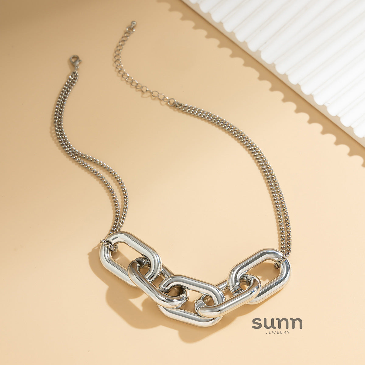 Mariajose Statement Chain Necklace [SWMOPMIW]
