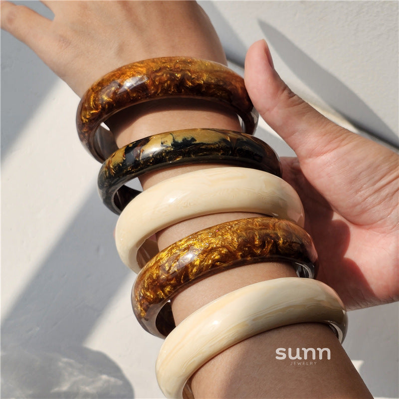 Mariama Gilded Marble Cuff [EL69LBX6]