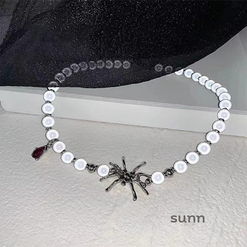 Maribella Chunky Chain Spider Necklace