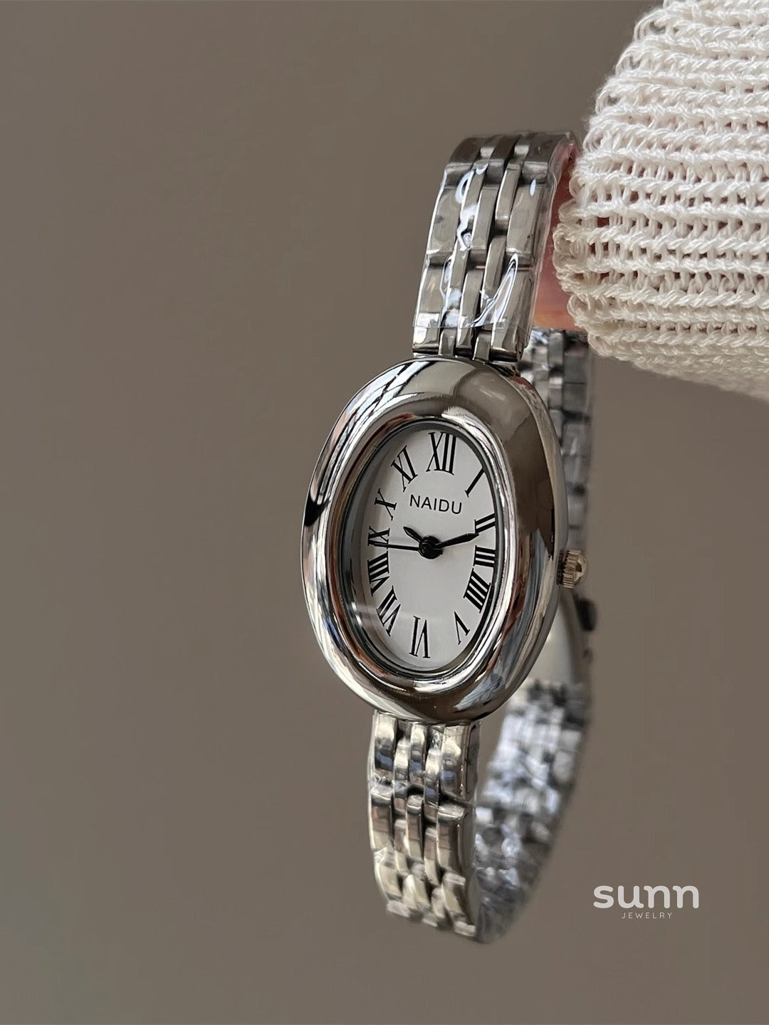 Maribella Elegant Oval Wristwatch [50VCJFJB]