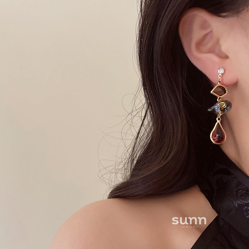 Mariella Abstract Gold Dangle Earrings [5K7Z6D7D]