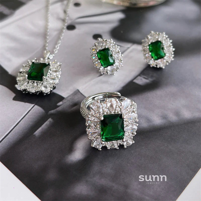 Mariely Emerald Sparkle Set
