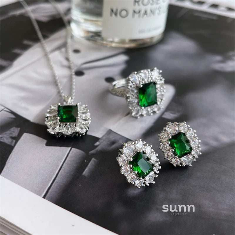 Mariely Emerald Sparkle Set