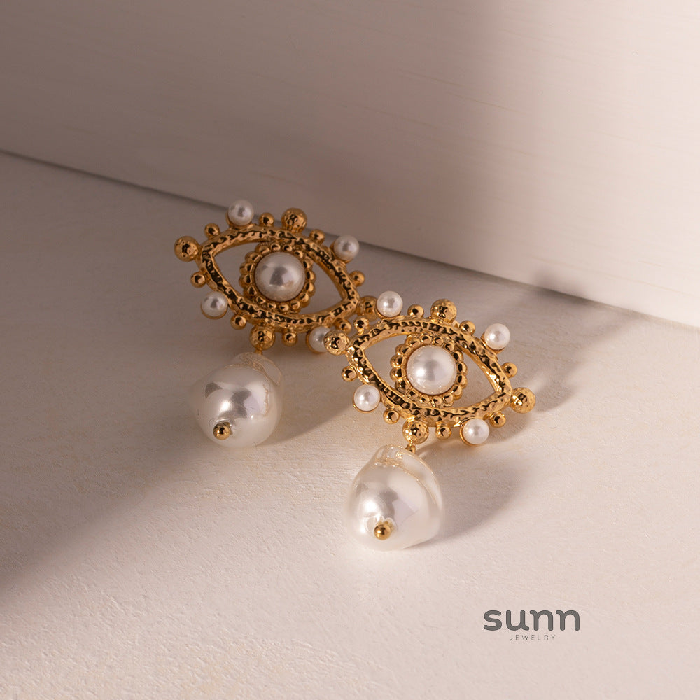 Mariska Zircon Devil's Eye Earrings [MDXA3TGB]
