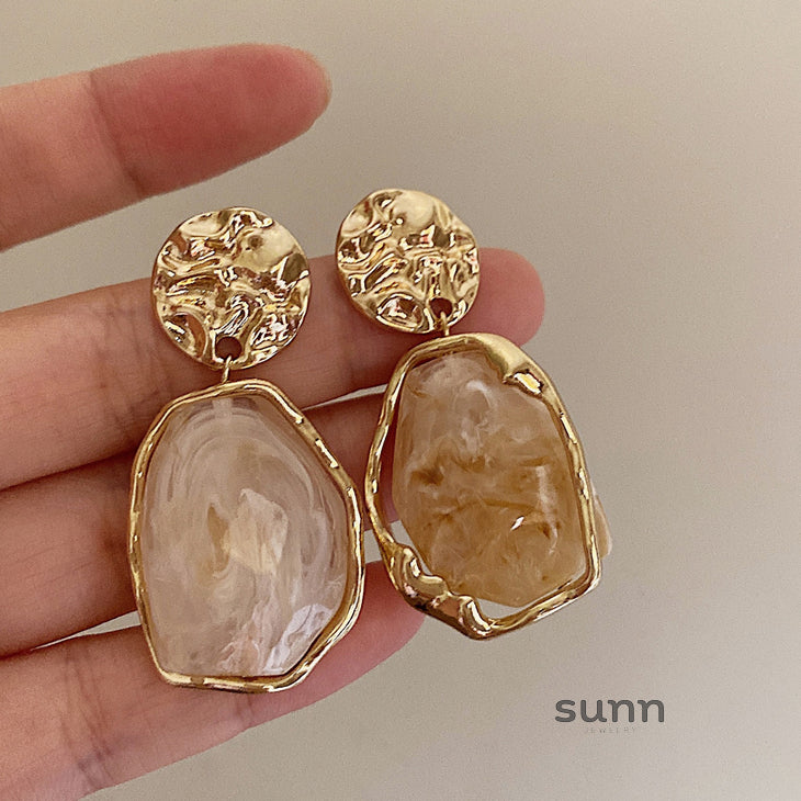 Marisol Gold Statement Earrings [WOUXHUBW]