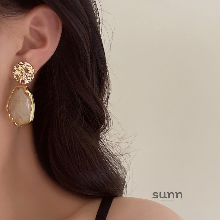 Marisol Gold Statement Earrings [7SKGLVYE]