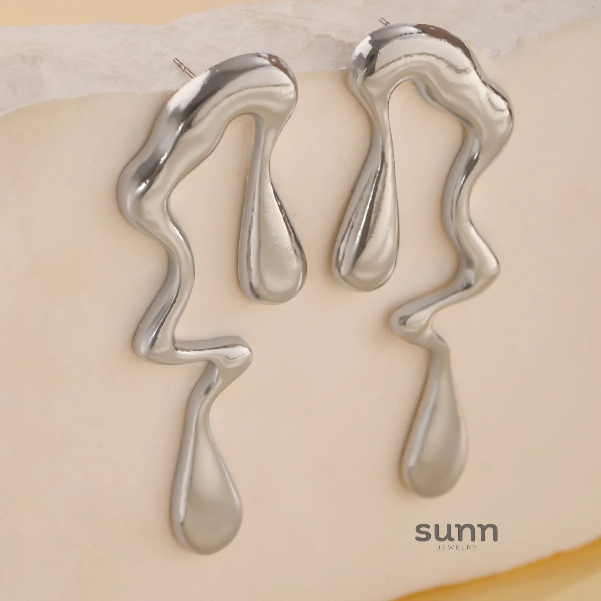 Markayla Sculptural Drop Earrings