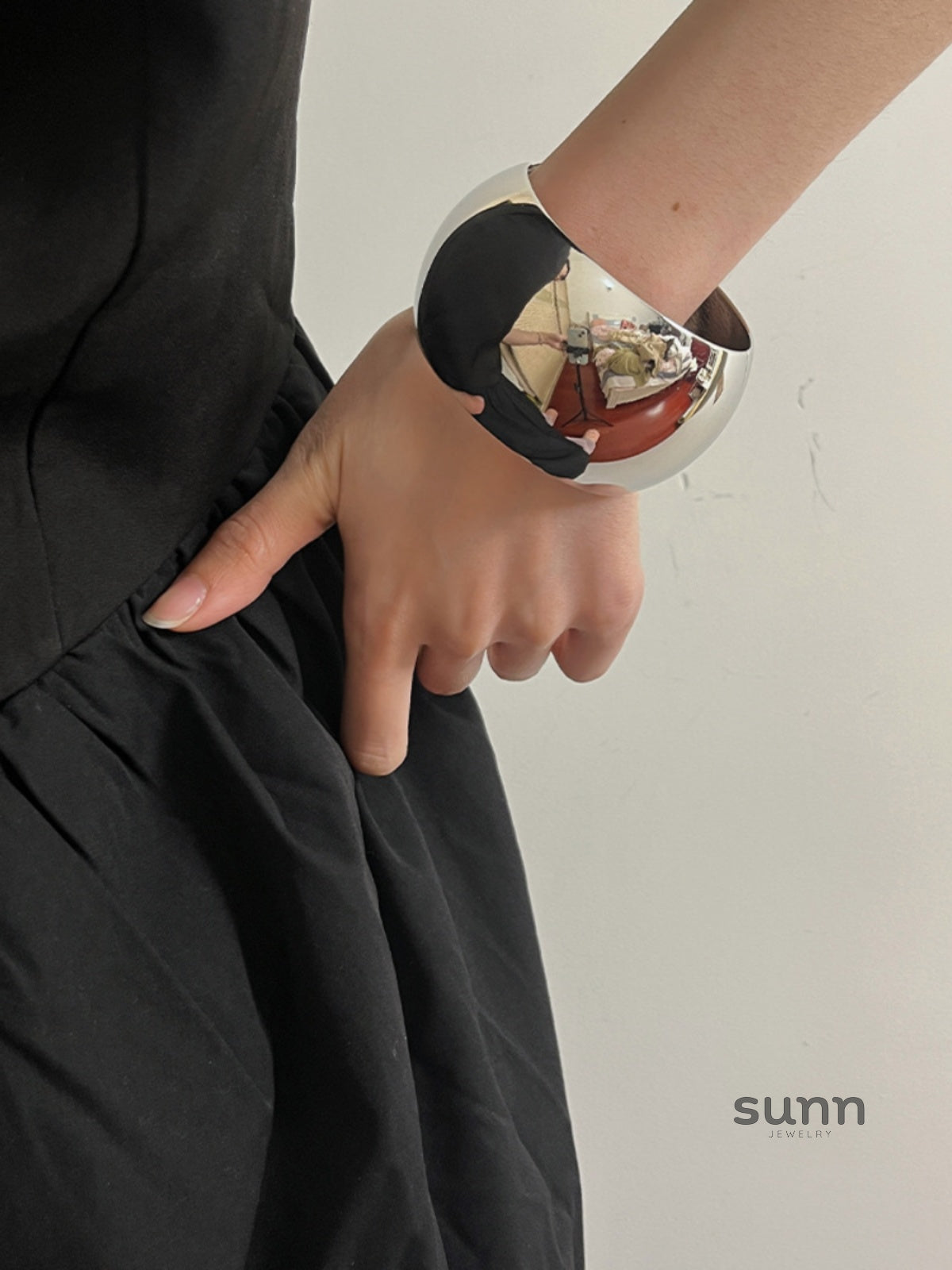 Marlee Mirror Cuff Bracelet [C7CF1JKW]