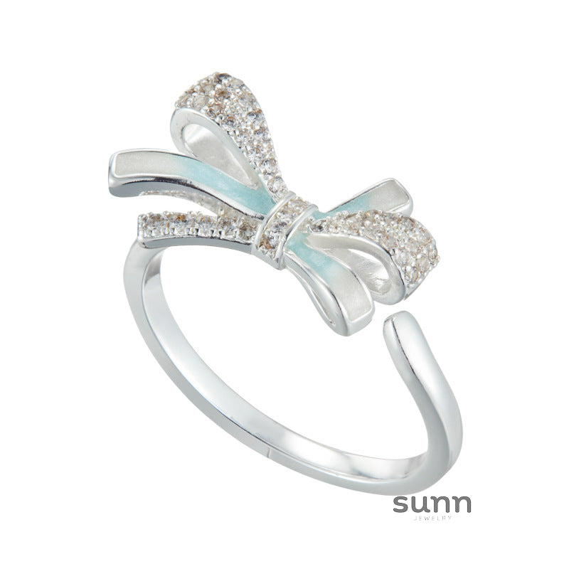 Marlyn Gradient Bow Ring [DZIL49MS]
