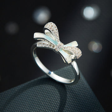 Marlyn Gradient Bow Ring [MQ3CY3QB]