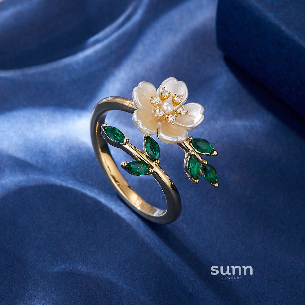 Marta Emerald Leaf Open Ring [4A4GDG8A]