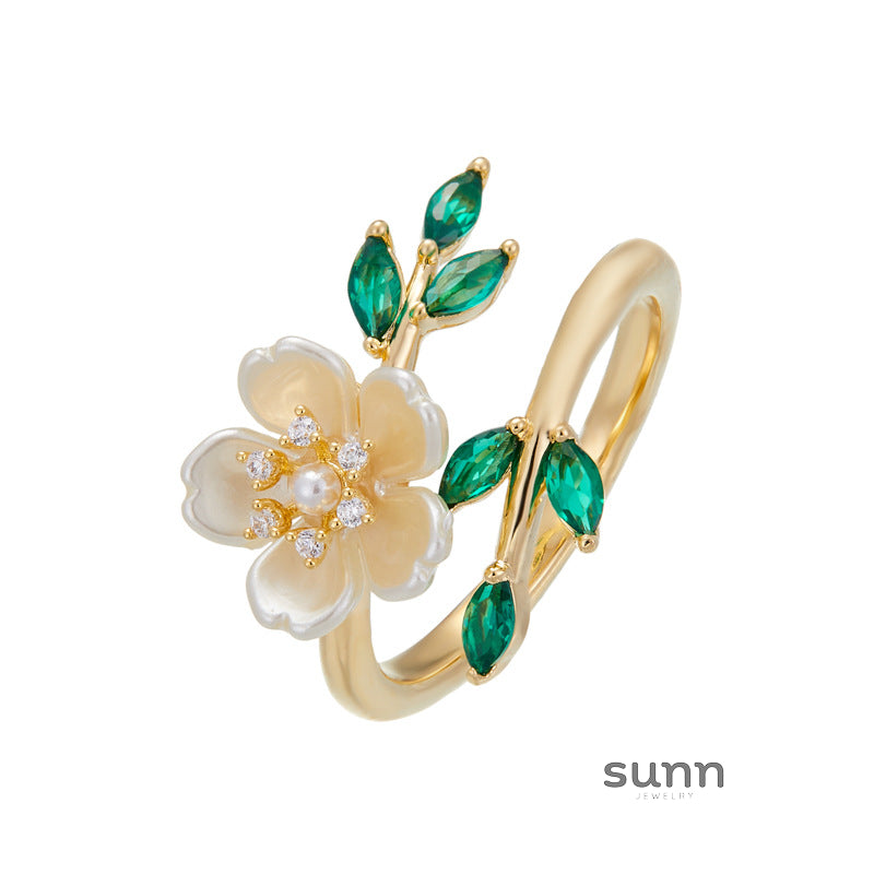 Marta Emerald Leaf Open Ring [VKKEGDAY]