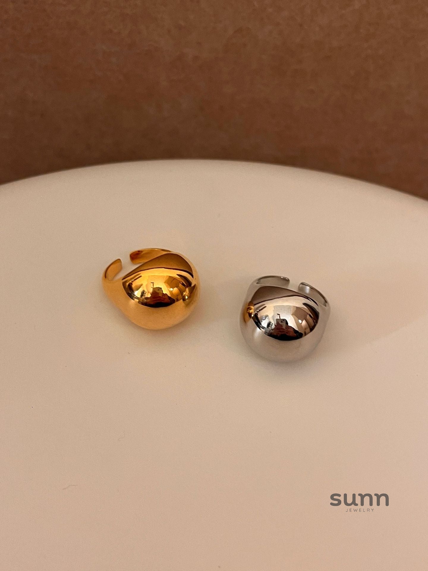 Martina Glossy Oval Ring [QY39A7ES]