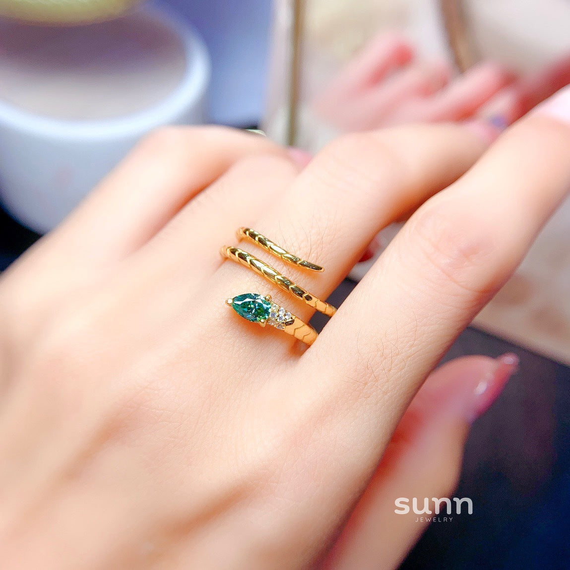 Maryah Sparkling Snake Ring [V6553MUA]