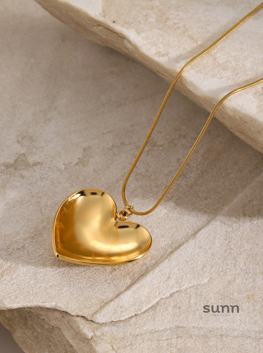 Maryama Gold Heart Pendant Necklace [AKP462H1]