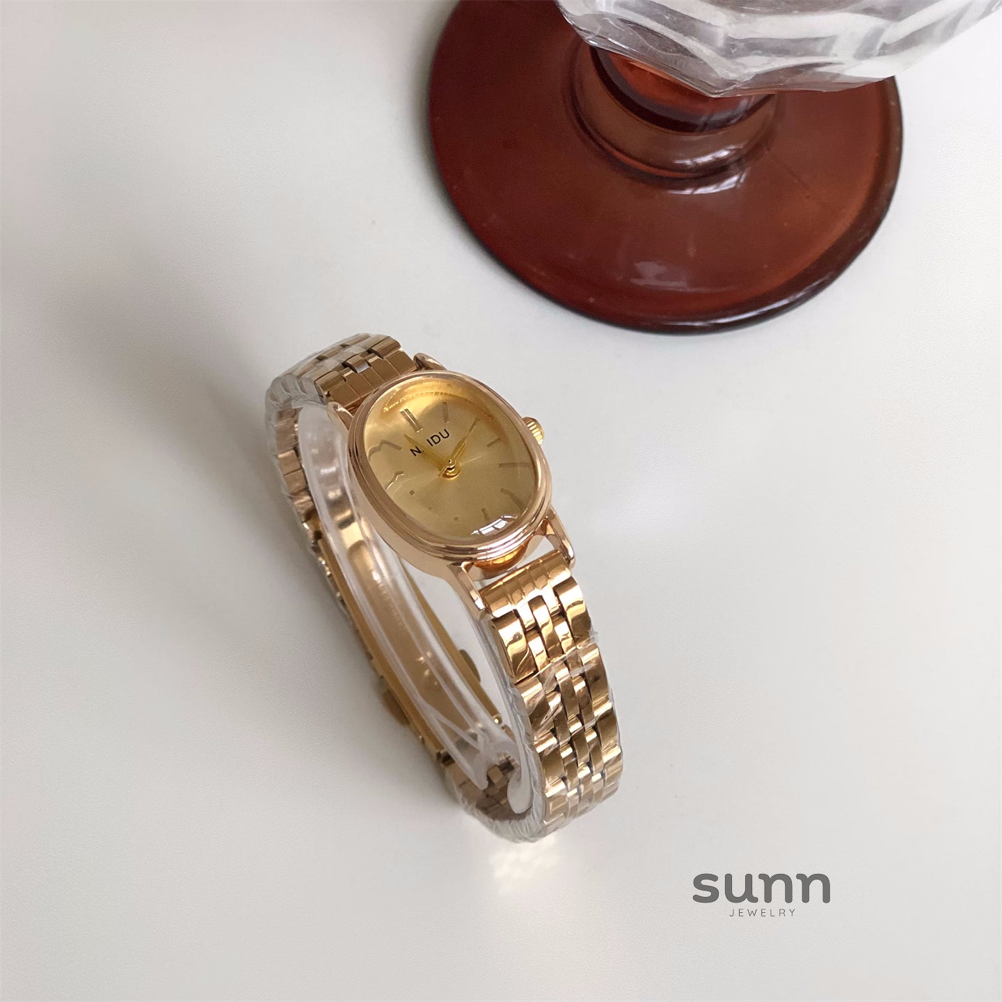 Mason Vintage Oval Watch [M0R7QAW0]