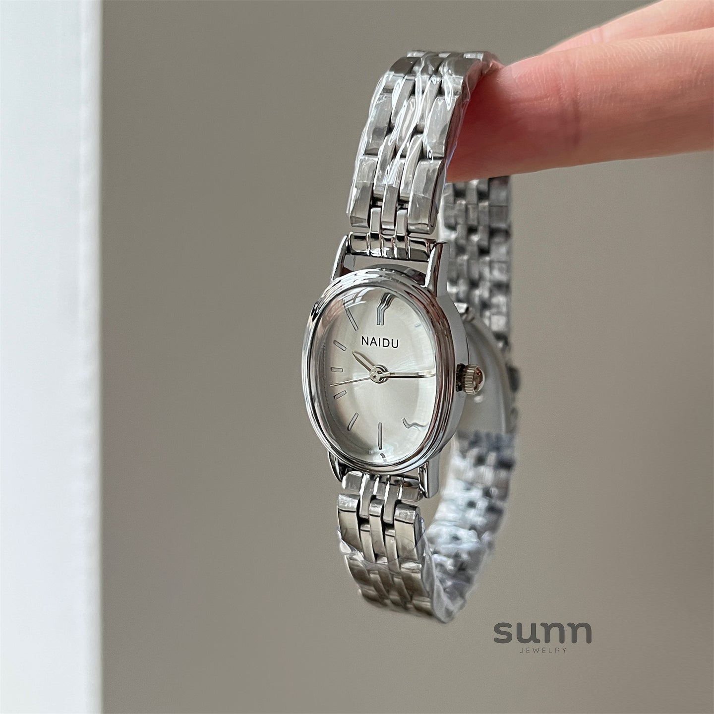 Mason Vintage Oval Watch [6KVBRT14]