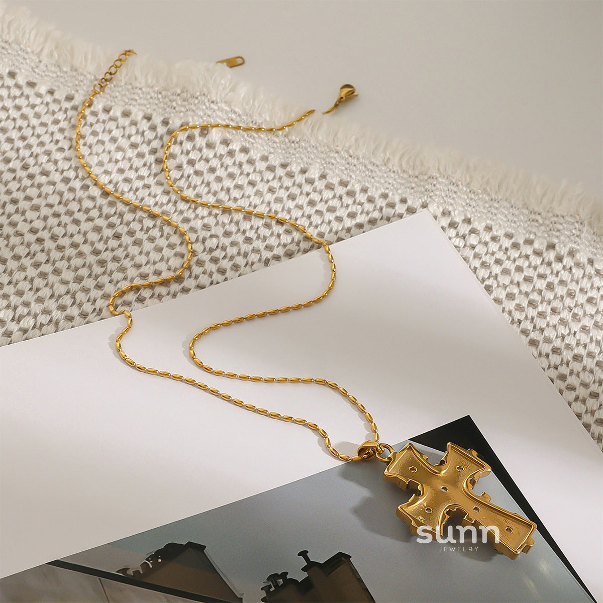 Mattie Beaded Cross Necklace [WDMQOAKM]