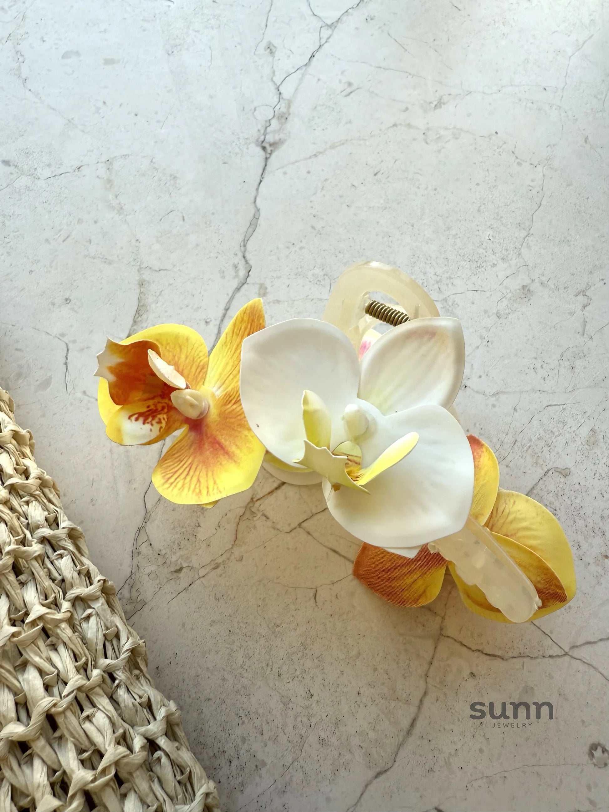 Maxwell Bloom Claw Clip