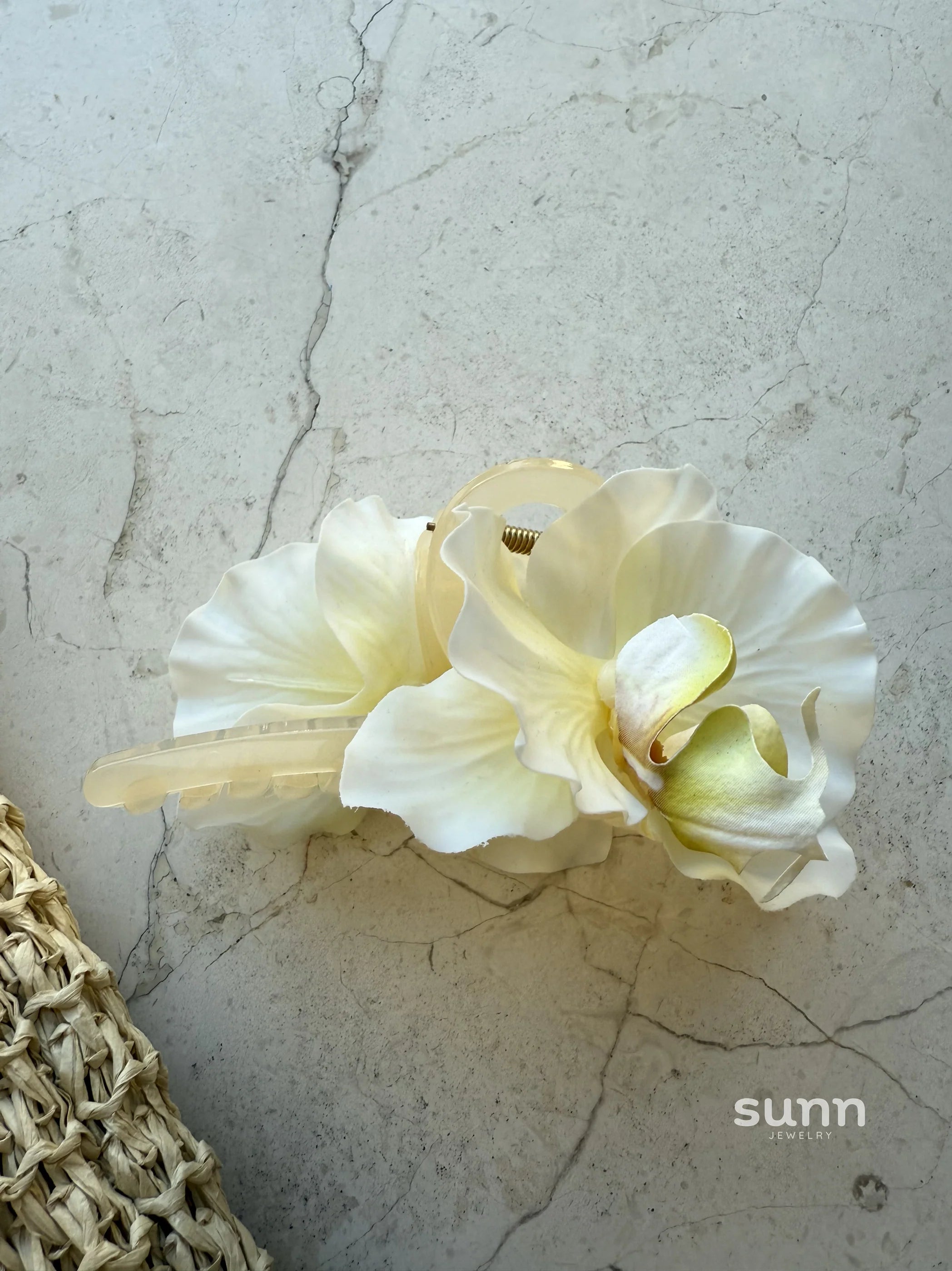 Maxwell Bloom Claw Clip