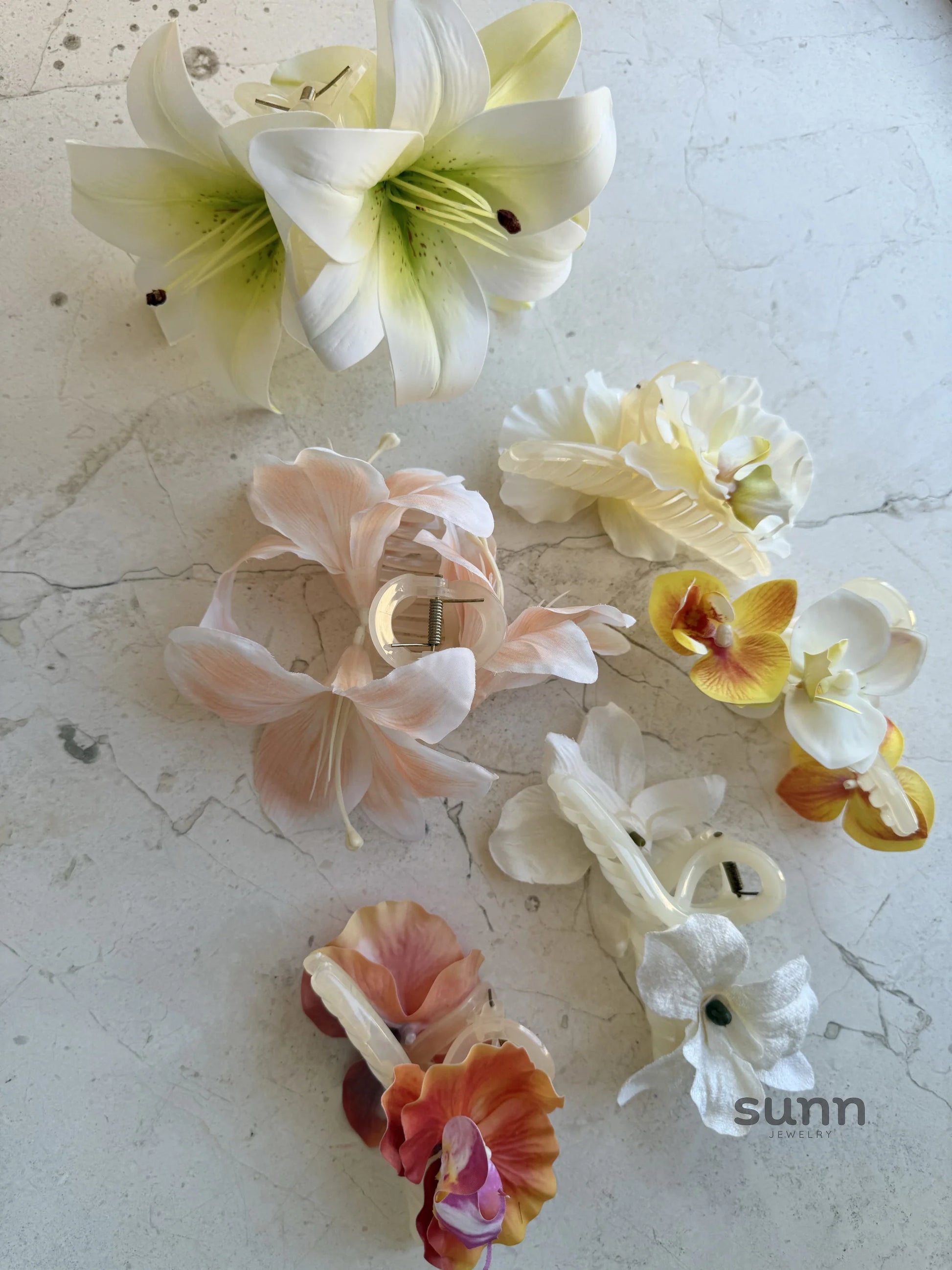 Maxwell Bloom Claw Clip