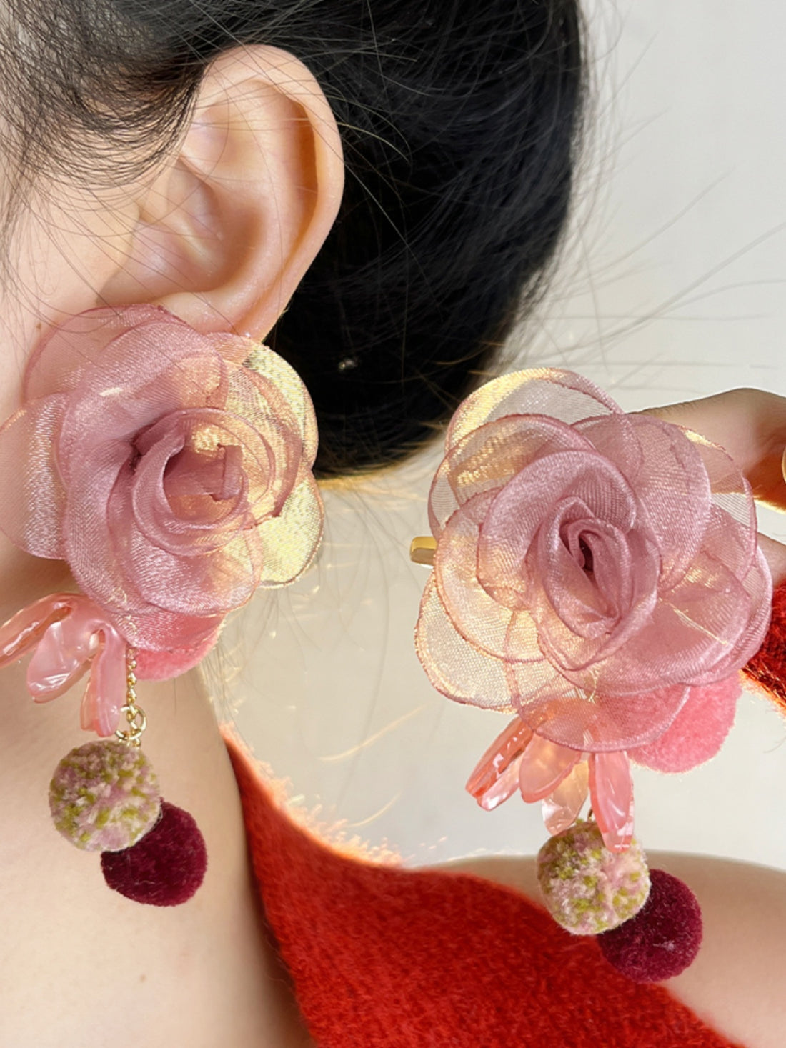 Maya Sheer Floral Pearl Earrings [4K4NPAP2]