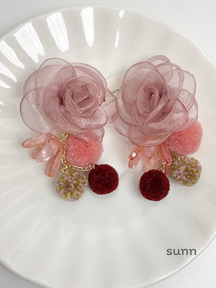 Maya Sheer Floral Pearl Earrings [6LOUHXCI]