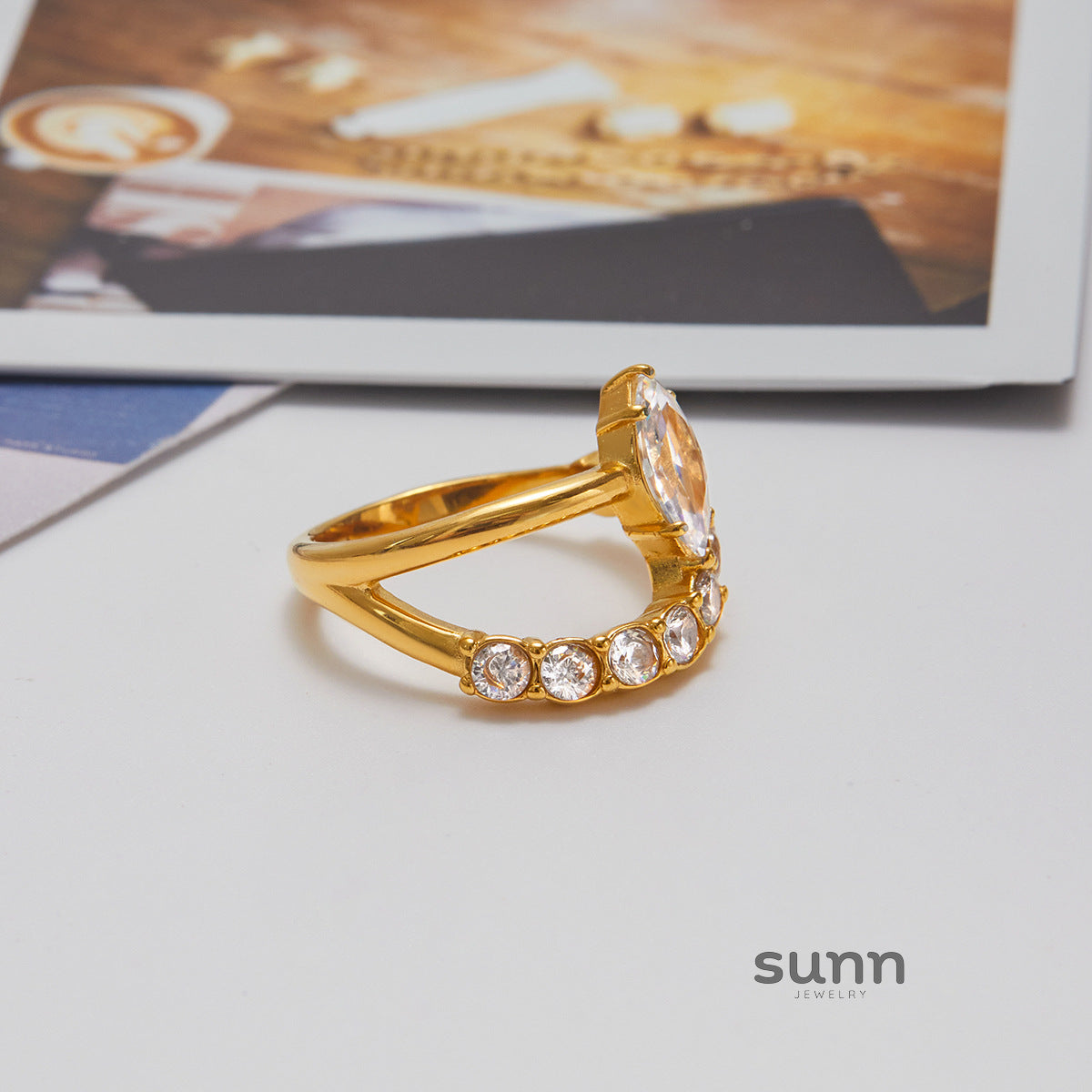 Mayah Zircon Crossover Ring [TG5T1YB4]