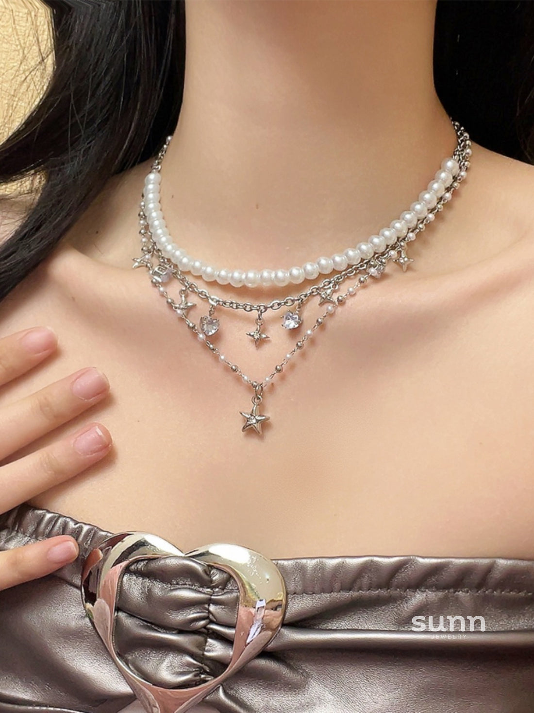 Mayar Star Layered Pearl Choker [BXLDAAMV]
