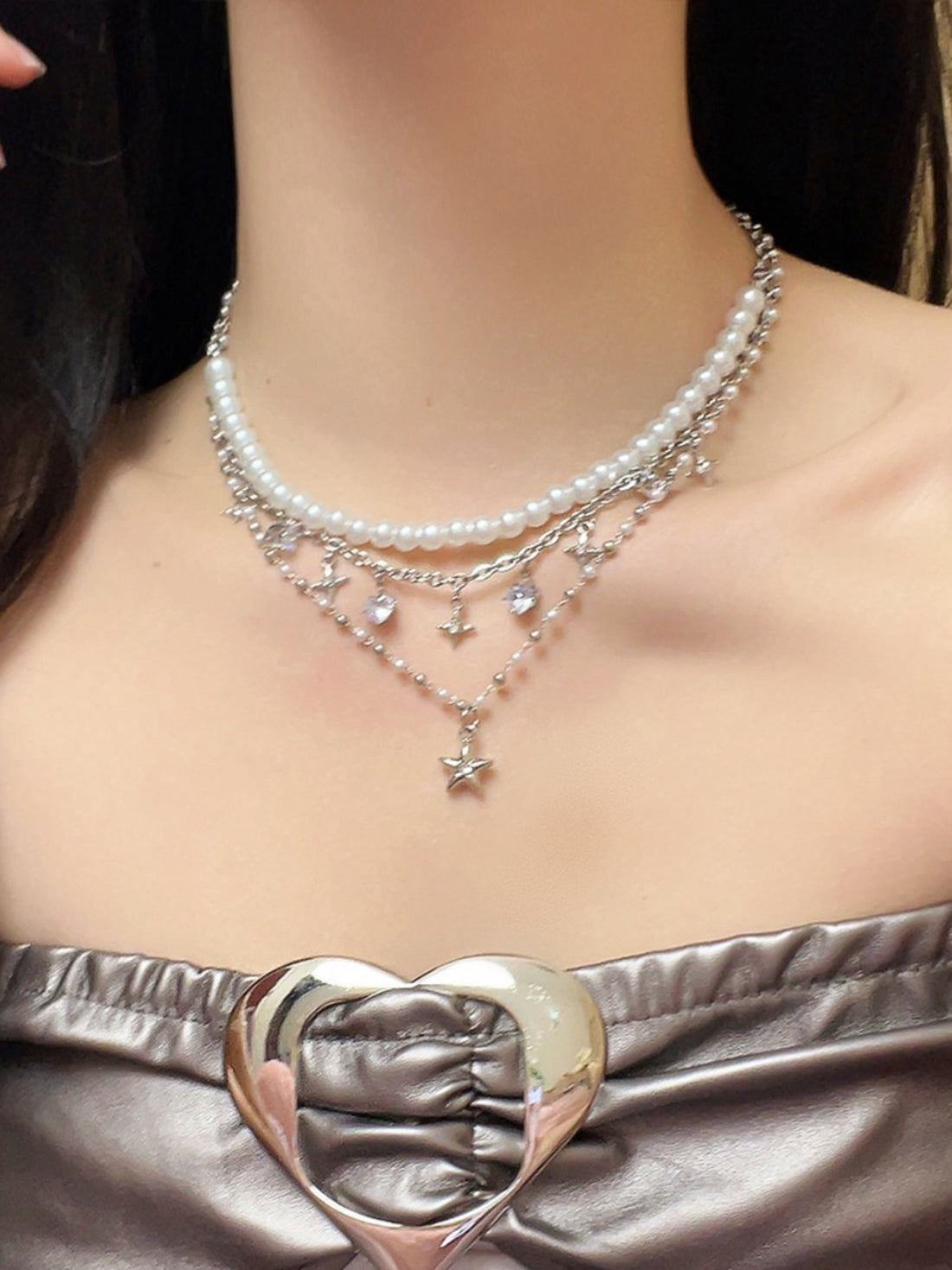 Mayar Star Layered Pearl Choker [BXLDAAMV]