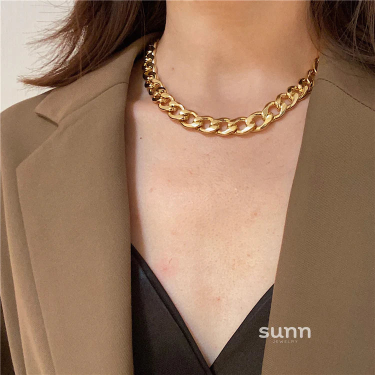 Maybelle Chunky Twist Chain Necklace