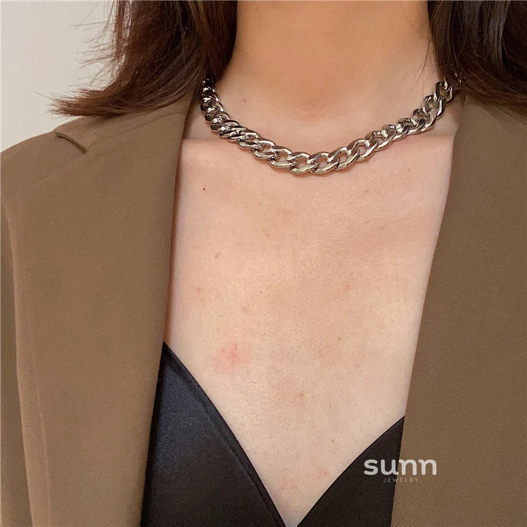 Maybelle Chunky Twist Chain Necklace