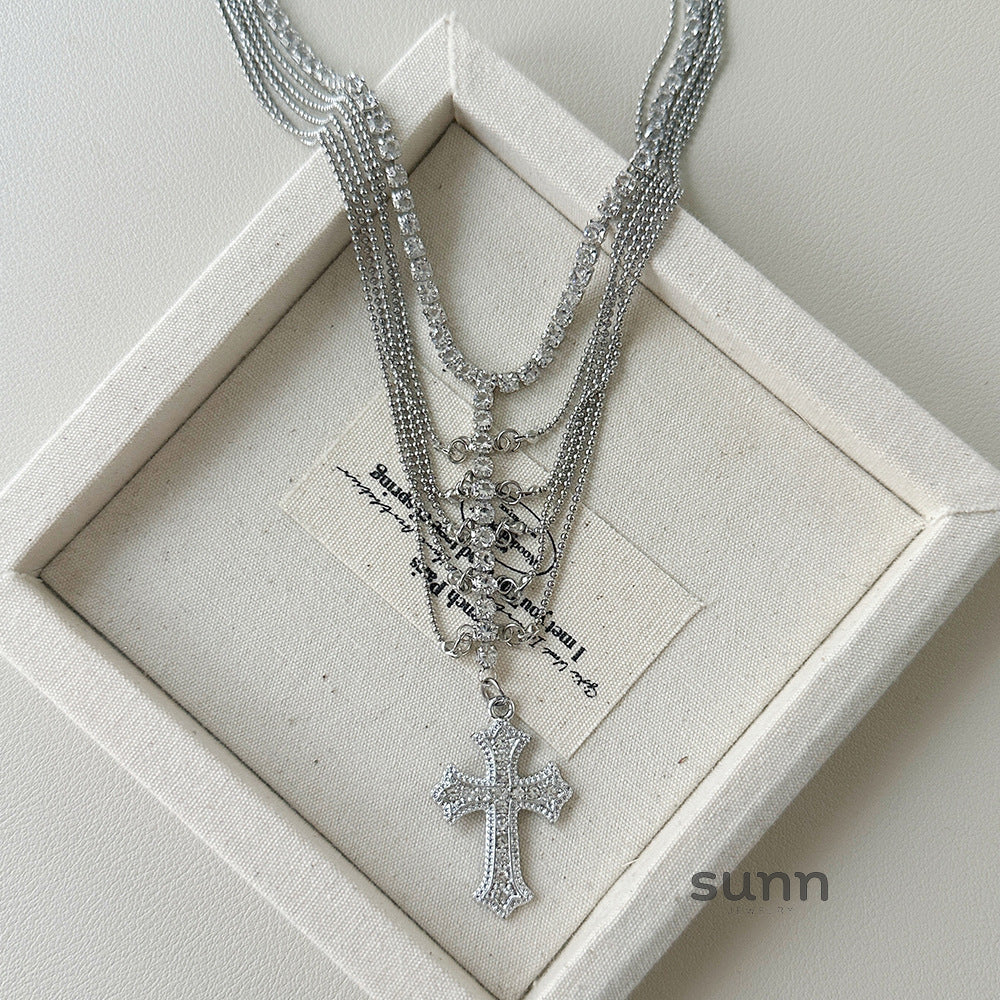 Mazie Layered Cross Necklace [B3PFK8MQ]