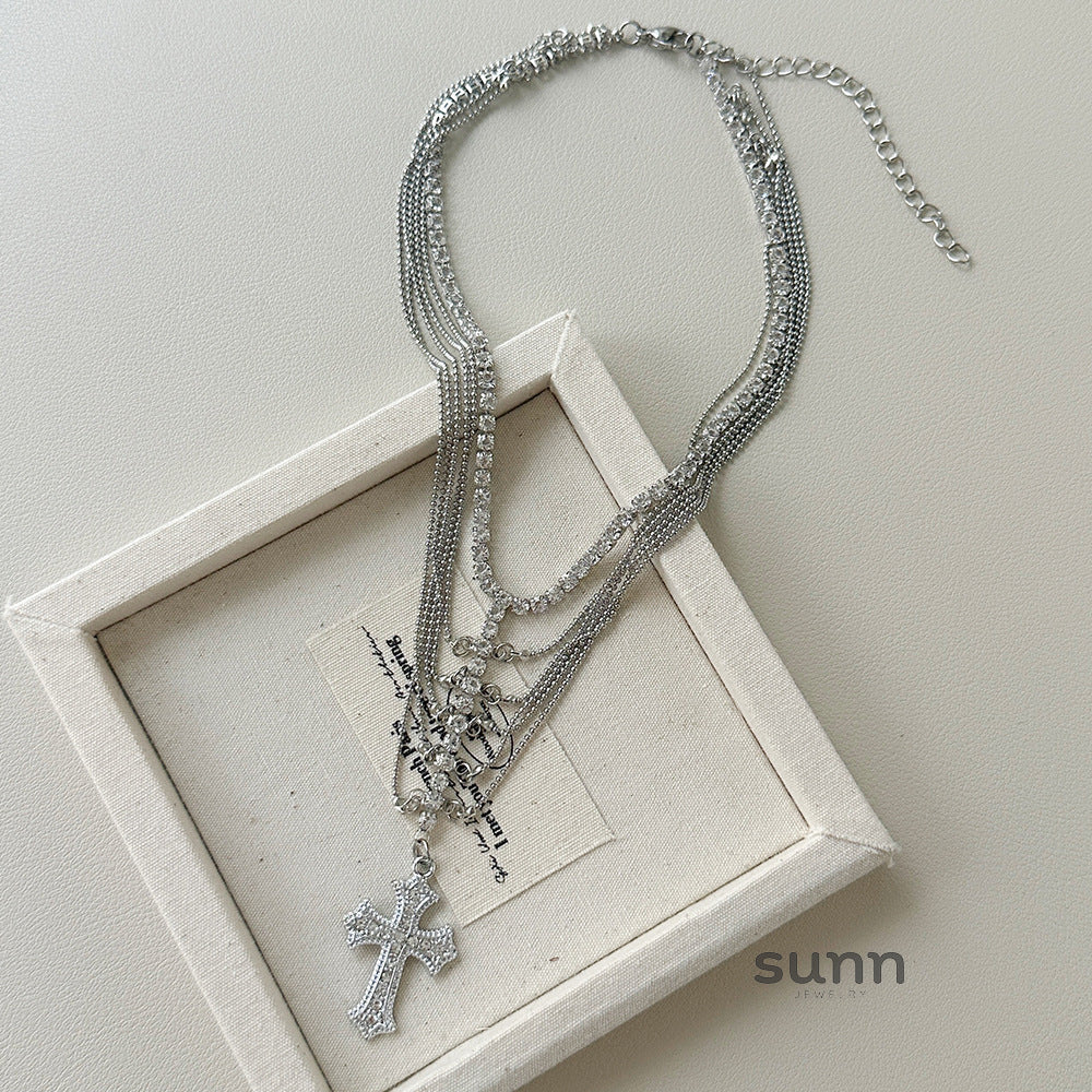 Mazie Layered Cross Necklace [DR7Y5VDH]