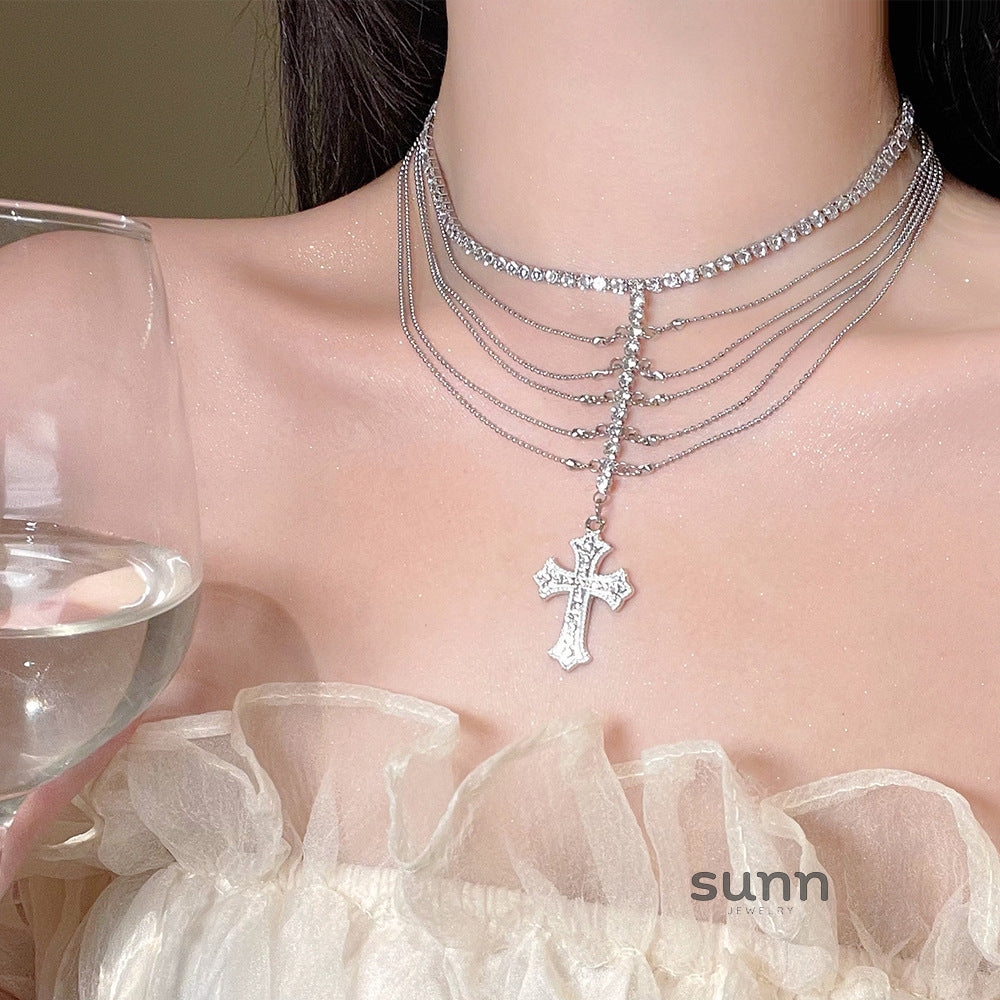 Mazie Layered Cross Necklace [PS4DSFJG]