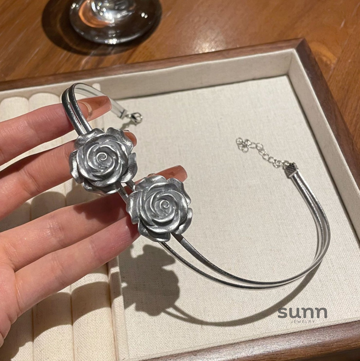 Mazikeen Silver Rose Choker [PGY0471E]