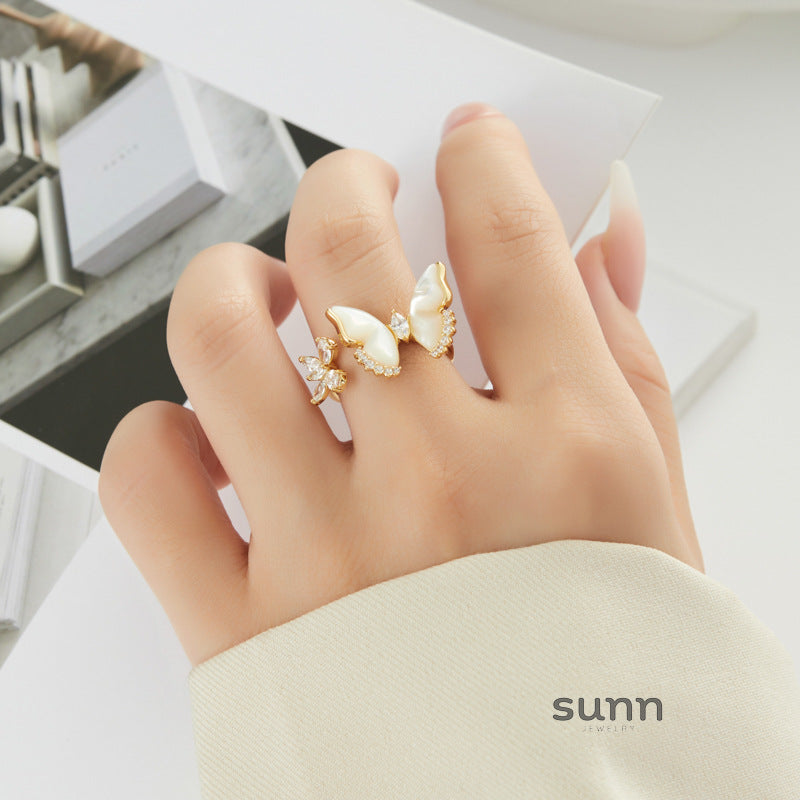 Mazzy Iridescent Butterfly Ring [7ZCHI2UJ]