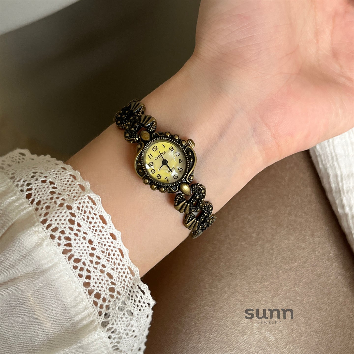 Mckenna Vintage Charm Watch [DDLNG6IF]