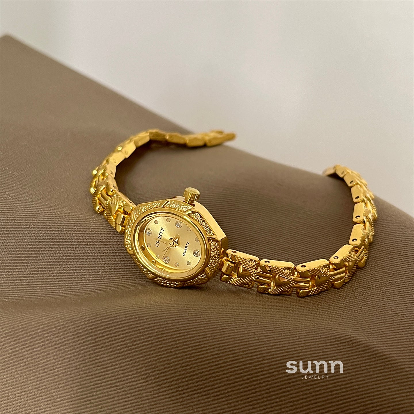 Mckenna Vintage Charm Watch [ISZ8UXM1]
