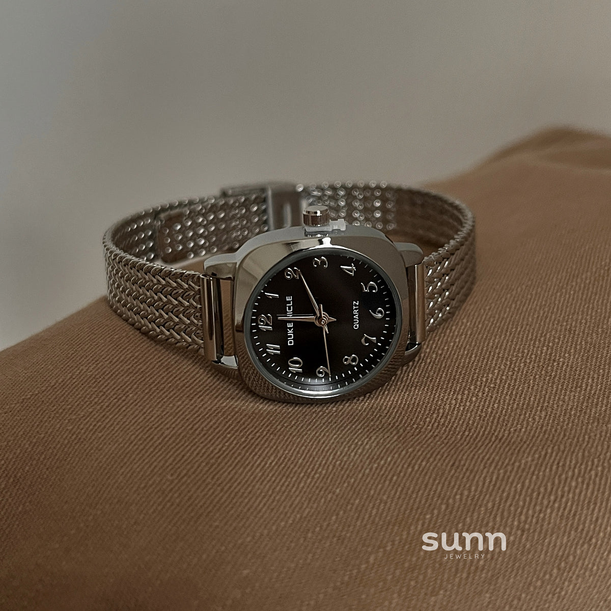 Mckenzi Vintage Square Mesh Watch [KV9DF7HA]