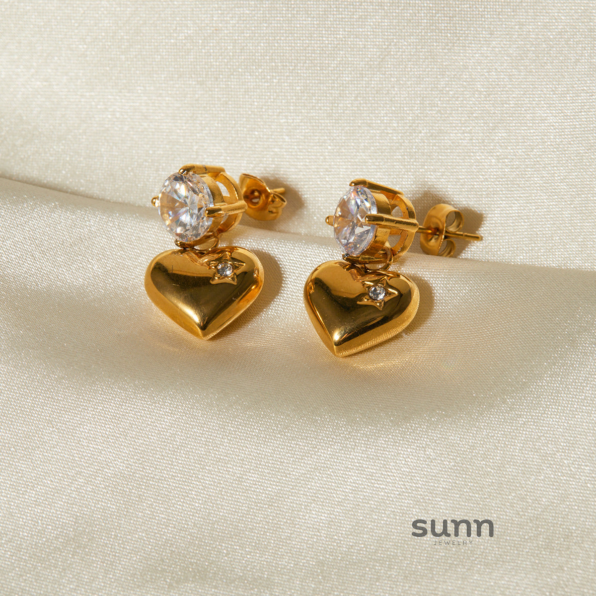 Meadow Zircon Love Earrings [U1M81RZI]