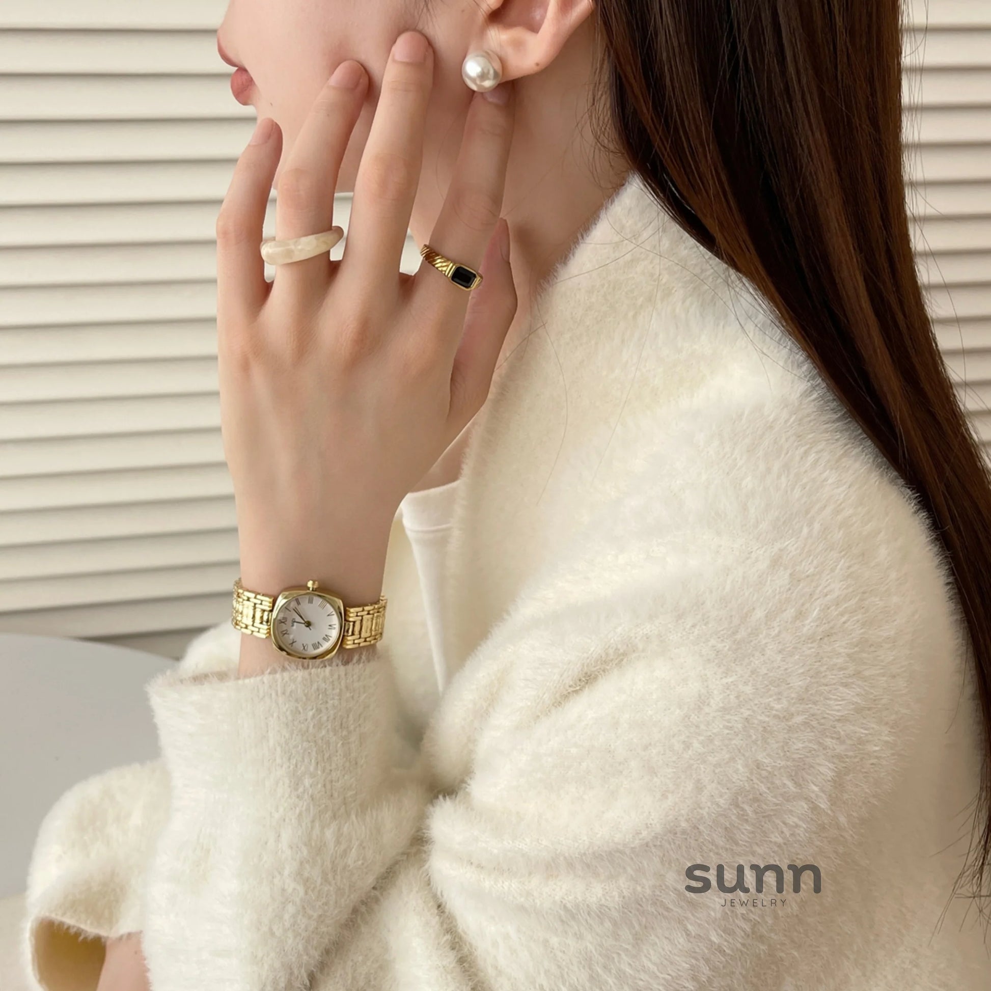 Meena Retro Square Watch