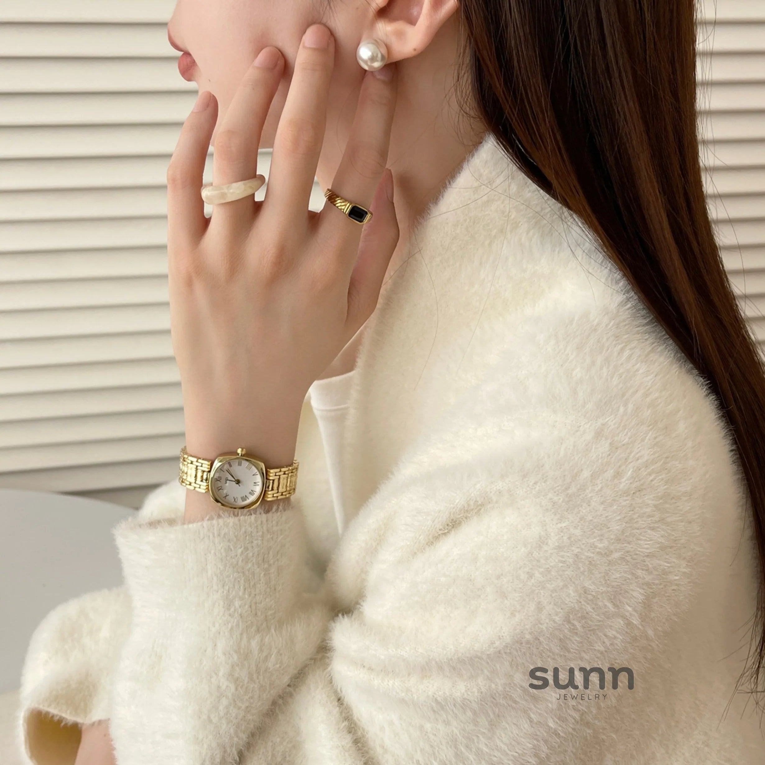 Meena Retro Square Watch