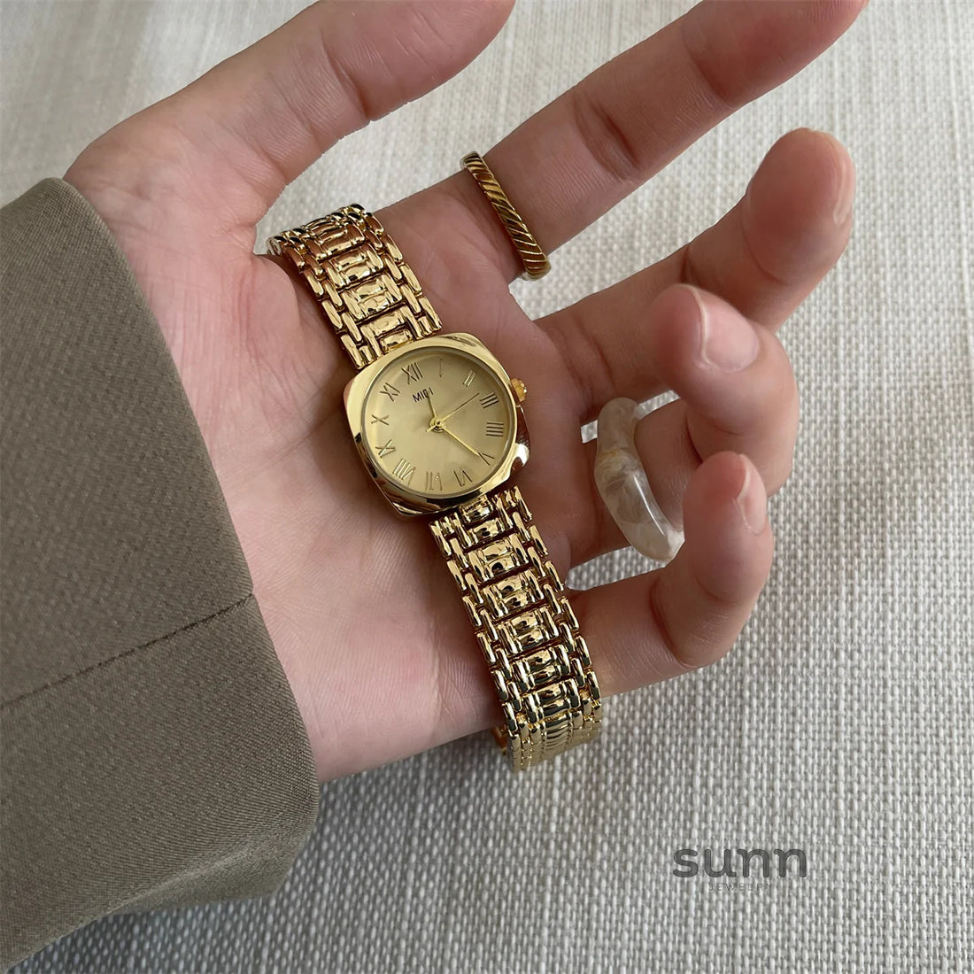 Meena Retro Square Watch