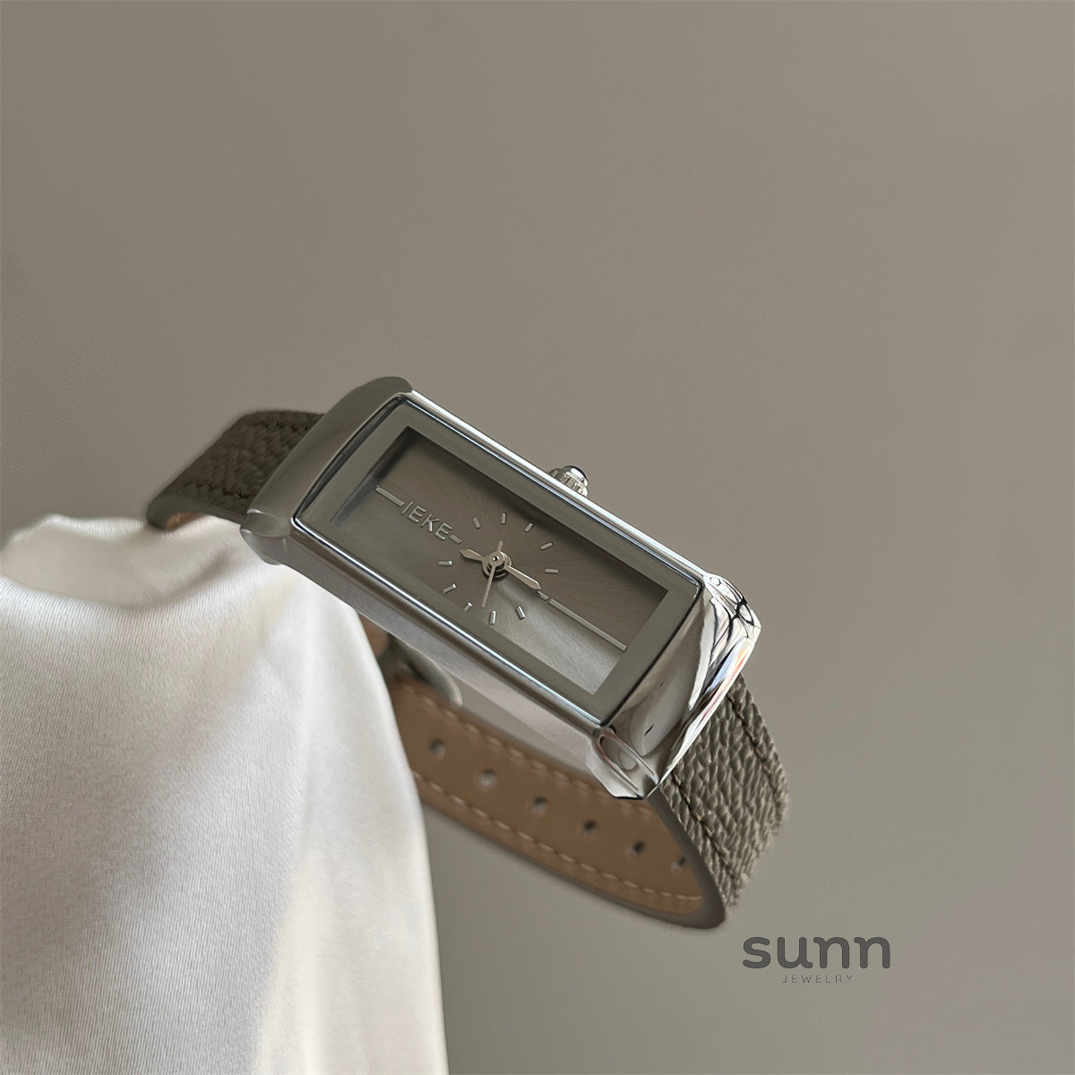 Meera Sleek Square Watch [P5VPC6CP]