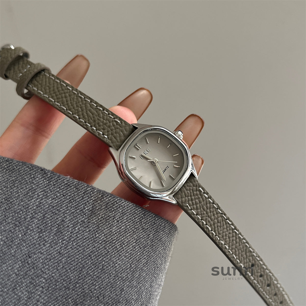 Meera Sleek Square Watch [3B1D6WLC]
