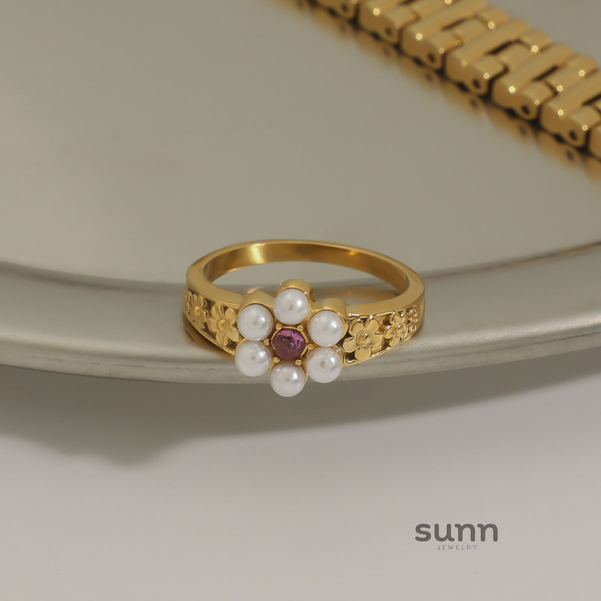Meher Pearl Geometric Ring [DAHNF9RV]