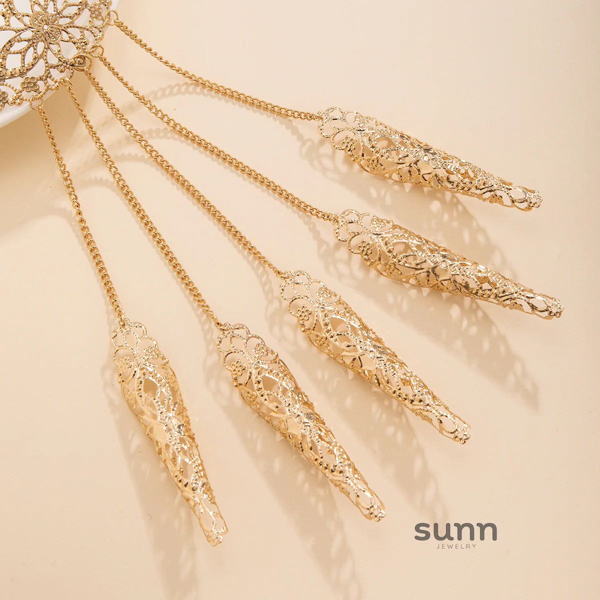 Meklit Hollow Hand Chain