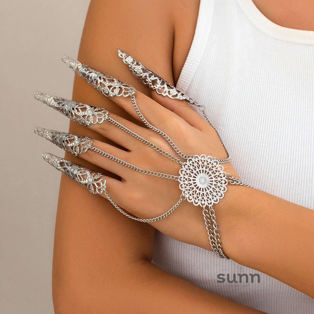 Meklit Hollow Hand Chain