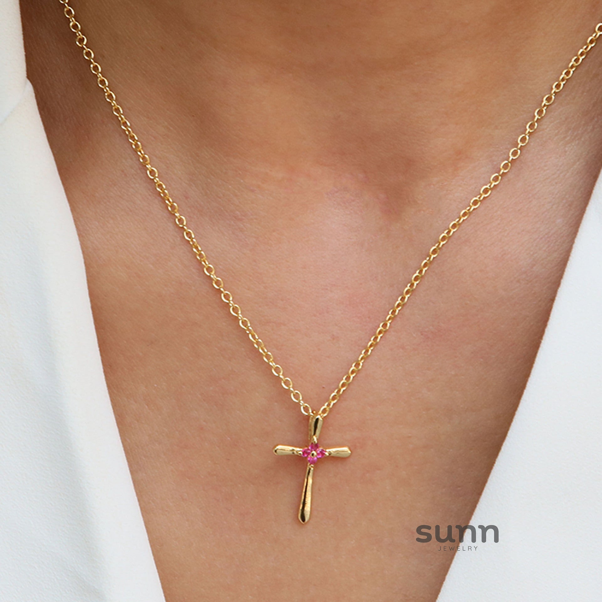 Mela Birthstone Cross Necklace [XRPC1UJ6]